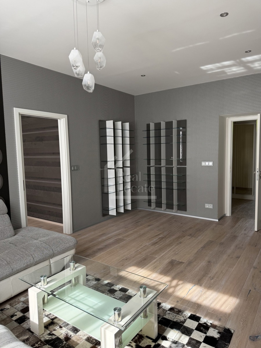 Fotografie 2 - Pronájem bytu · 3+1 · 95 m²