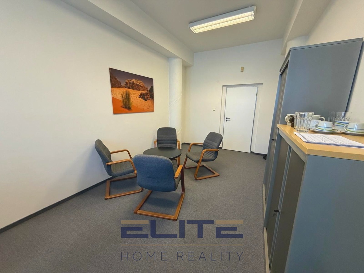 Photo 2 - Commercial property for rent · Office · 21 m²