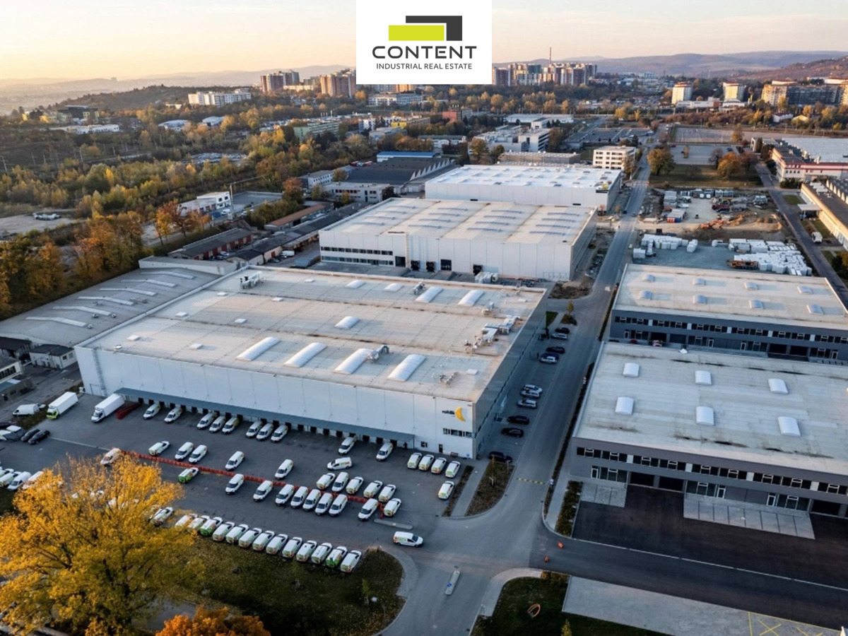 Photo 1 - Commercial property for rent · 16 000 m²
