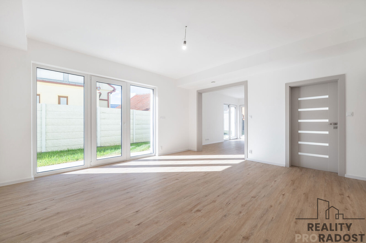 Photo 3 - Apartment for sale · 4+kk · 90 m²