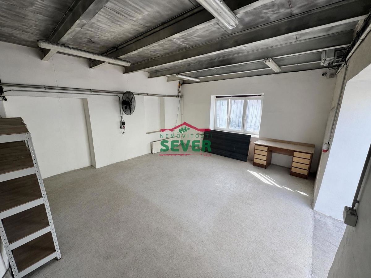 Photo 4 - Commercial property for rent · Manufacturing facility