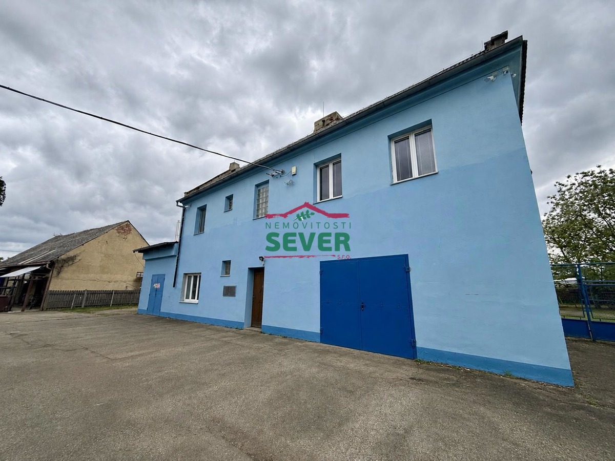 Photo 1 - Commercial property for rent · Office