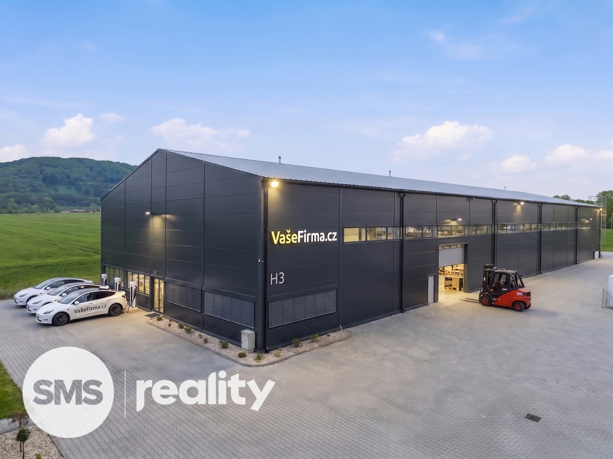 Фото 1 - Аренда коммерческой недвижимости · 1 731 m²