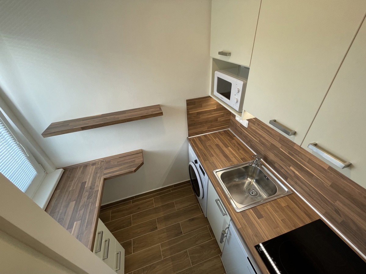 Photo 3 - Apartment for rent · 1+kk · 27 m²