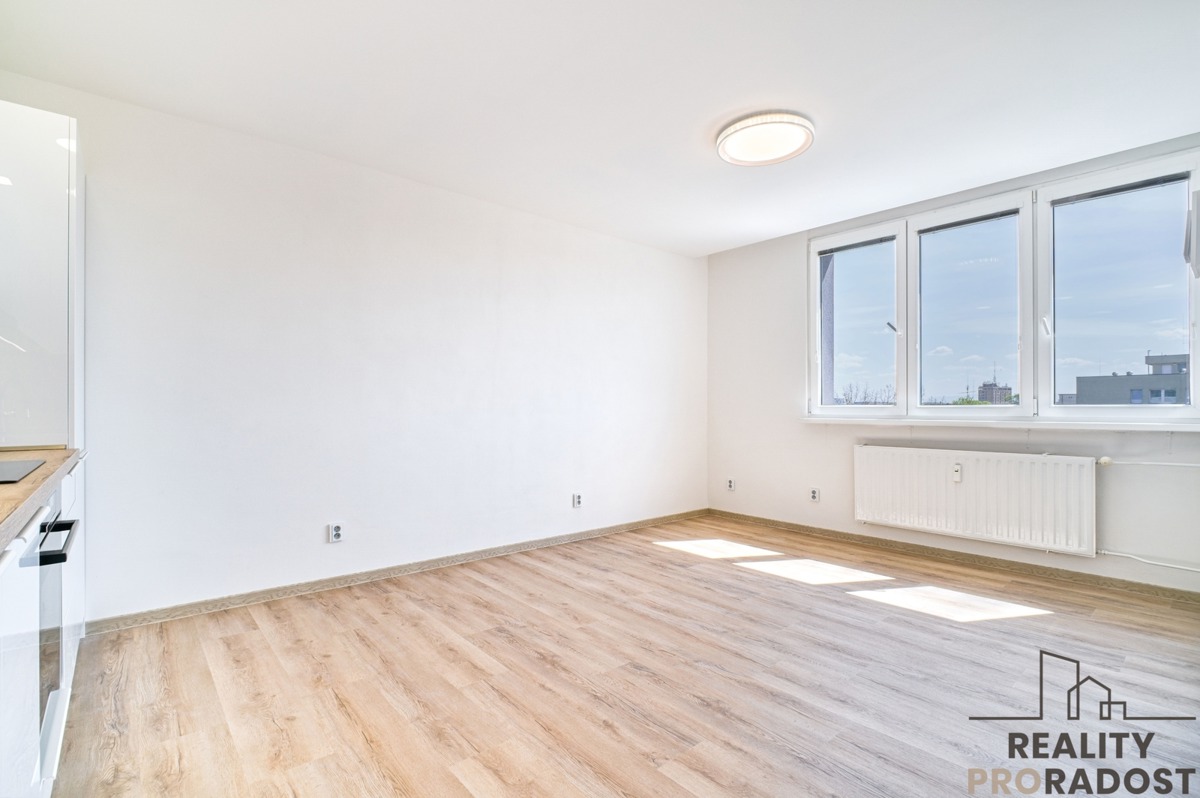 Fotografie 3 - Pronájem bytu · 2+kk · 36 m²