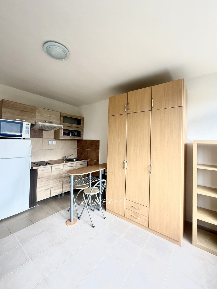 Фото 2 - Продаж квартири · 1+kk · 24 m²