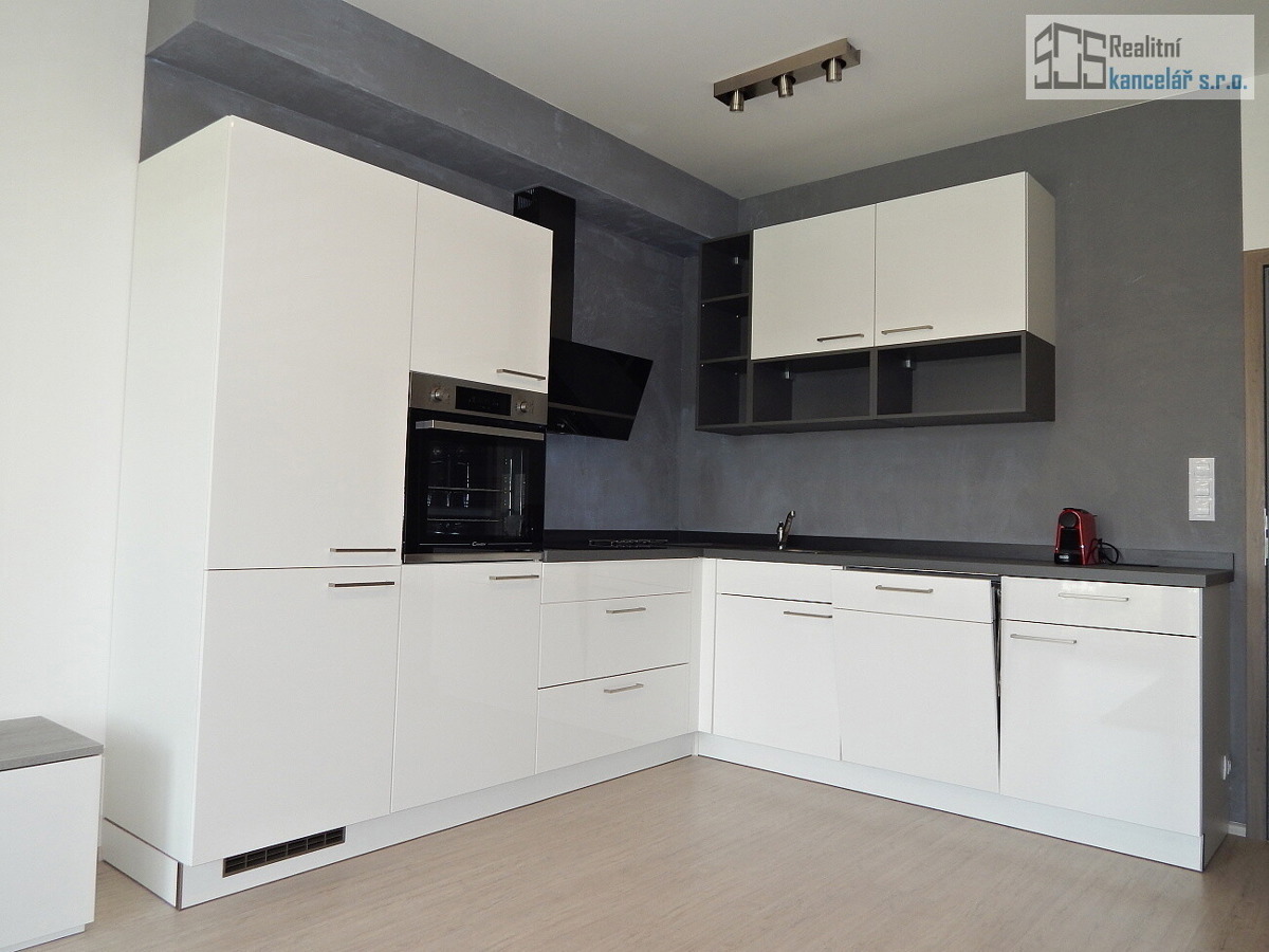 Photo 2 - Apartment for rent · 1+kk · 38 m²