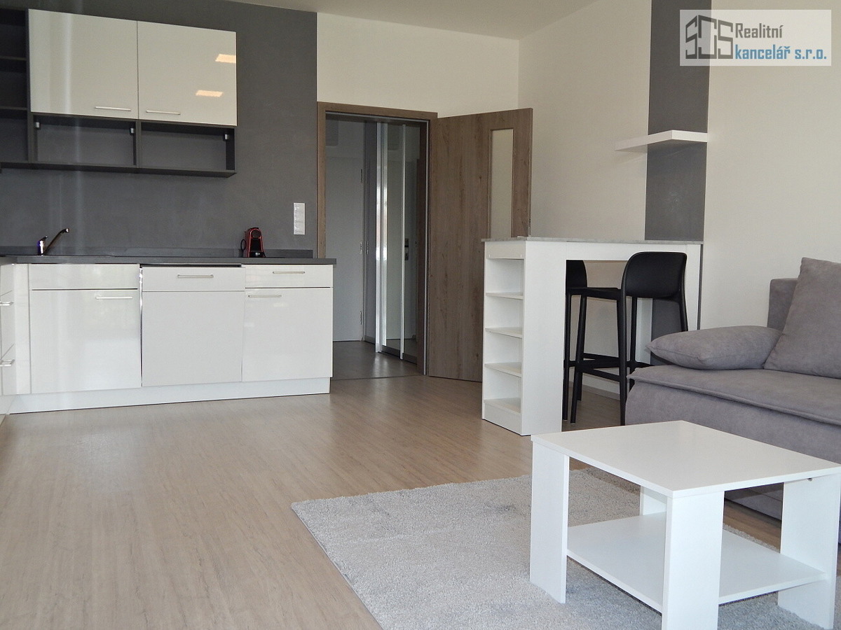 Photo 4 - Apartment for rent · 1+kk · 38 m²