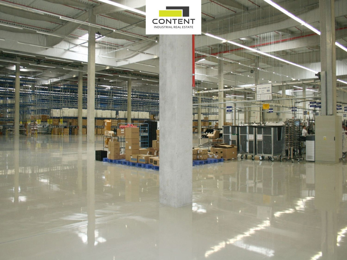 Photo 4 - Commercial property for rent · 11 000 m²