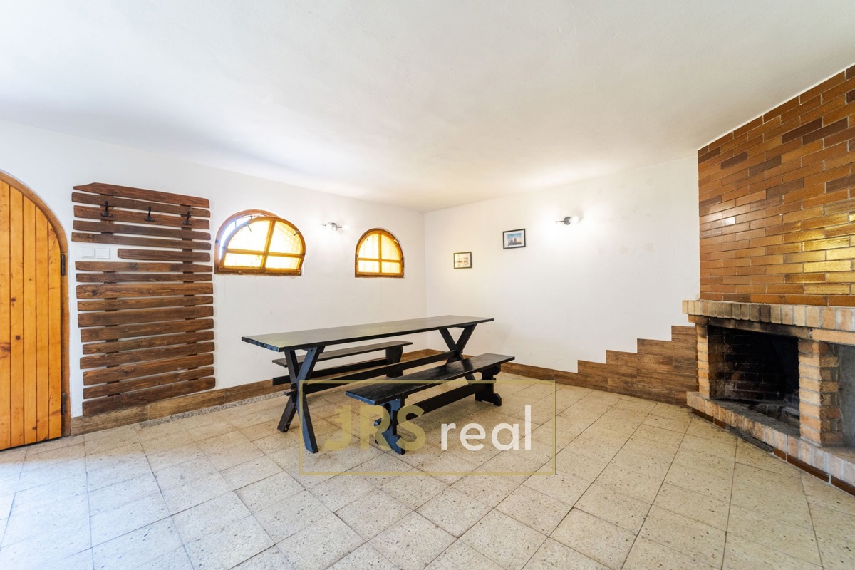 Фото 3 - Продаж винного погребу · 150 m²