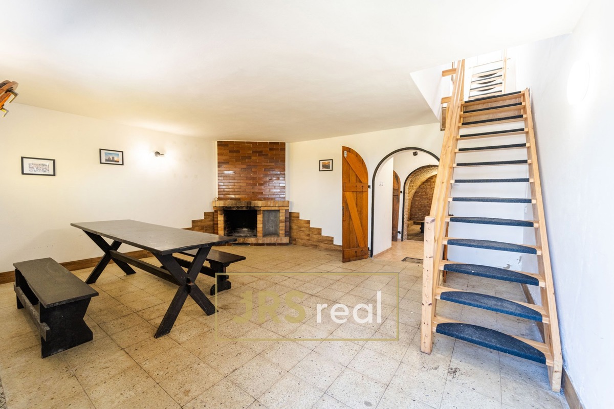 Фото 2 - Продаж винного погребу · 150 m²