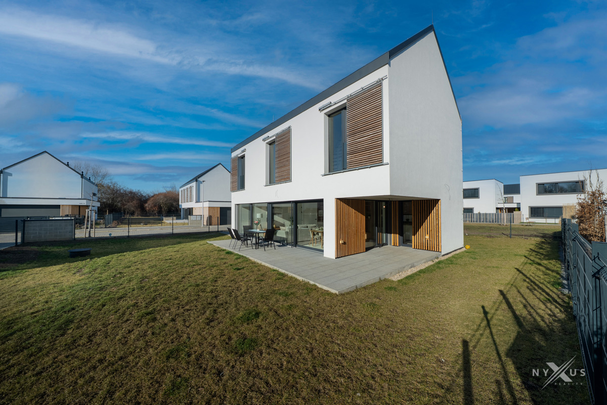 Фото 1 - Оренда будинку · Сімейний будинок · 169 m² · 5 кімнат