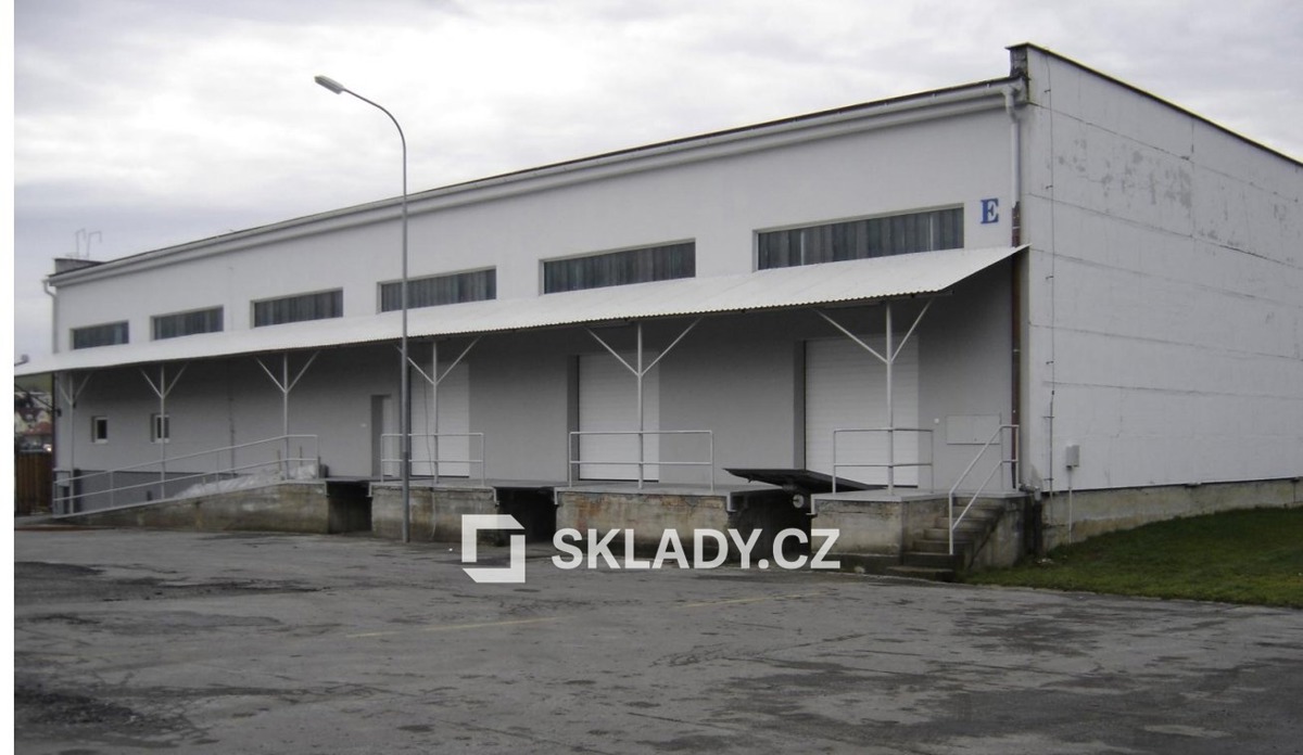 Photo 4 - Commercial property for rent · Warehouse · 2 500 m²