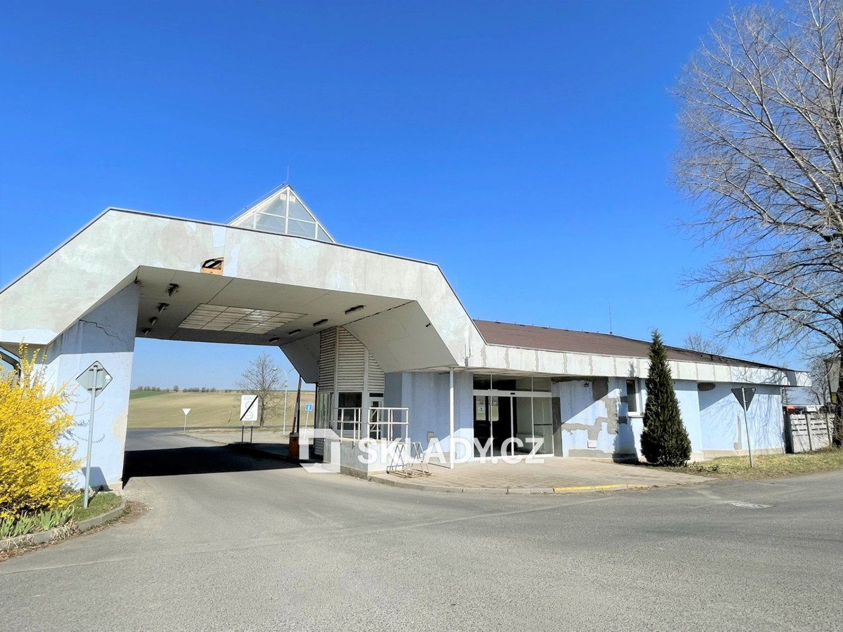 Photo 1 - Commercial property for rent · 234 m²