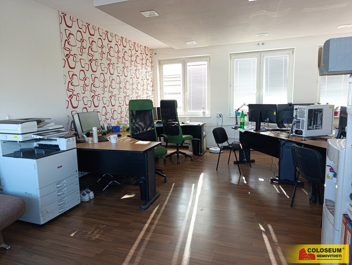 Photo 4 - Commercial property for rent · Manufacturing facility · 291 m²