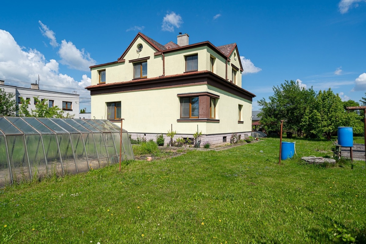 Photo 3 - House for sale · Family house · 338 m² · 5 rooms