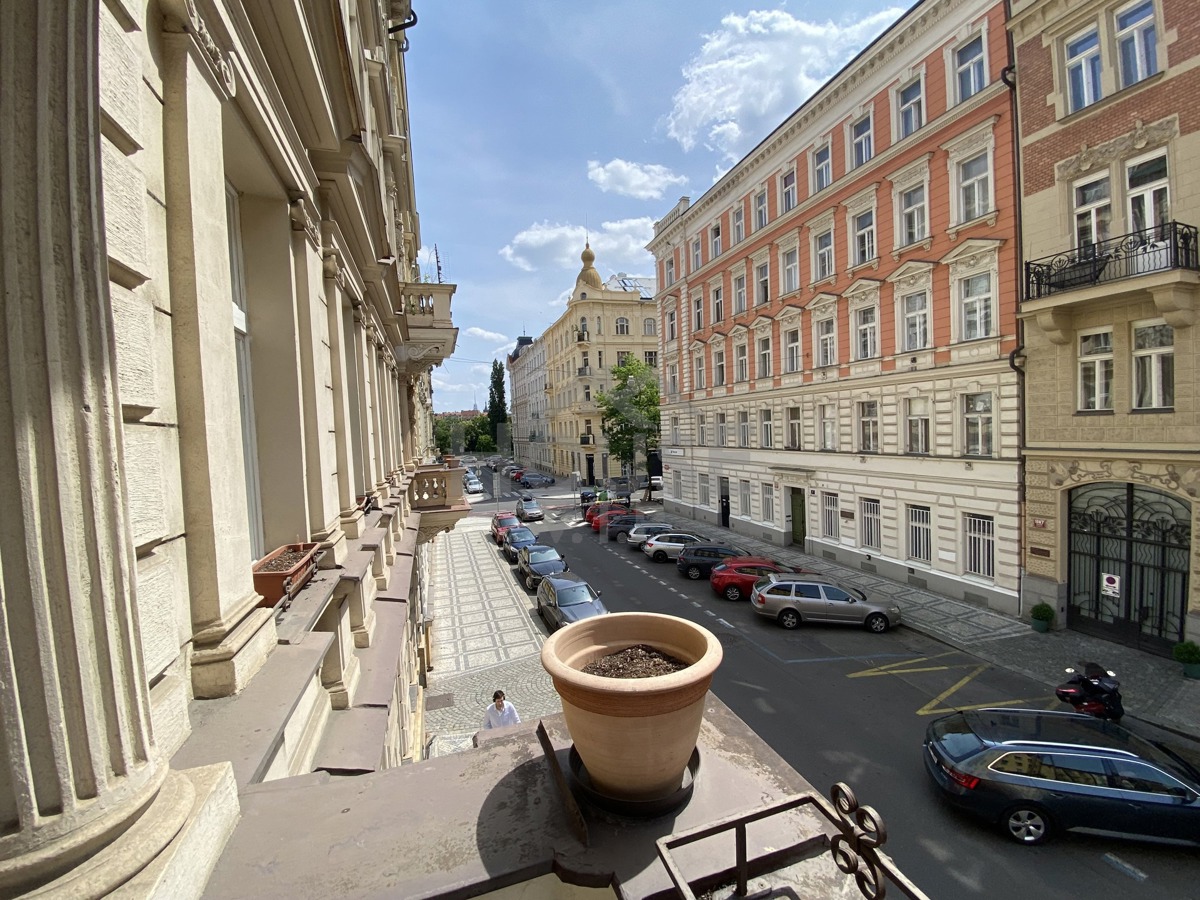 Photo 3 - Apartment for sale · 169 m²