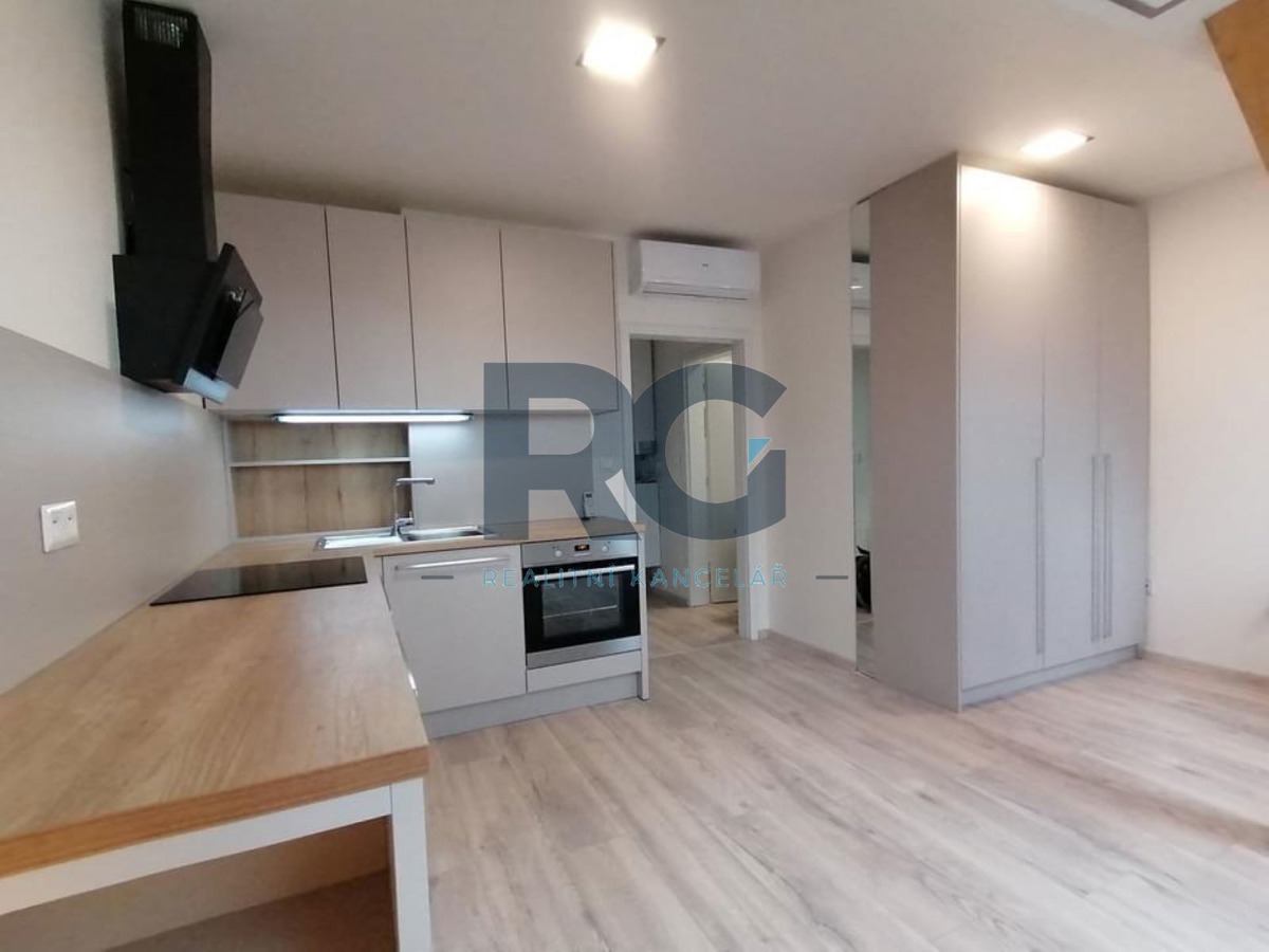 Photo 4 - Apartment for rent · 2+kk · 52 m²