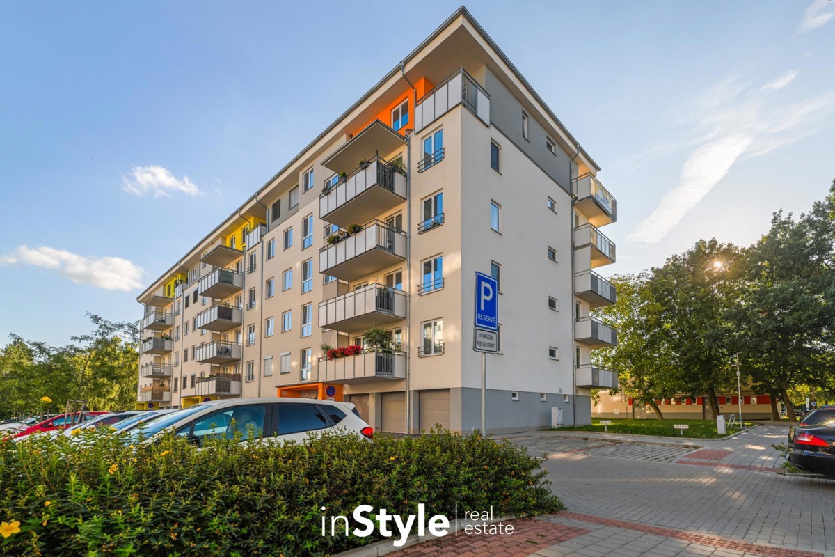 Photo 2 - Apartment for rent · 1+kk · 32 m²