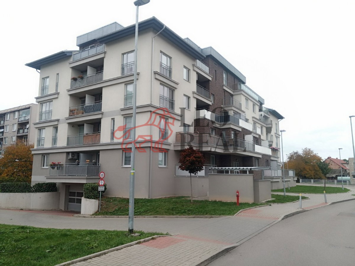 Photo 1 - Commercial property for rent · Warehouse · 4 m²