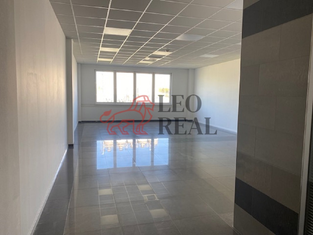 Photo 1 - Commercial property for rent · 80 m²
