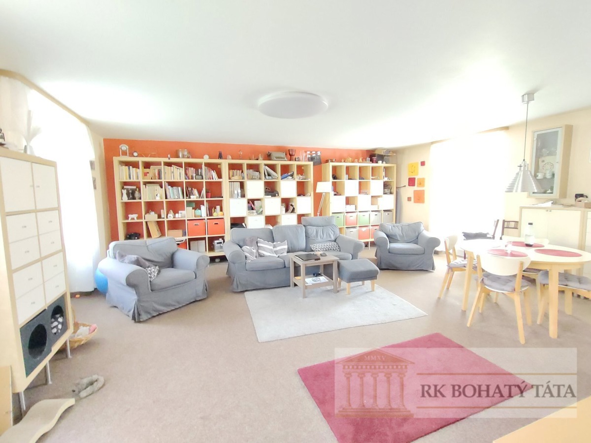 Фото 3 - Продажа дома · Семейный дом · 200 m² · 5 комнат