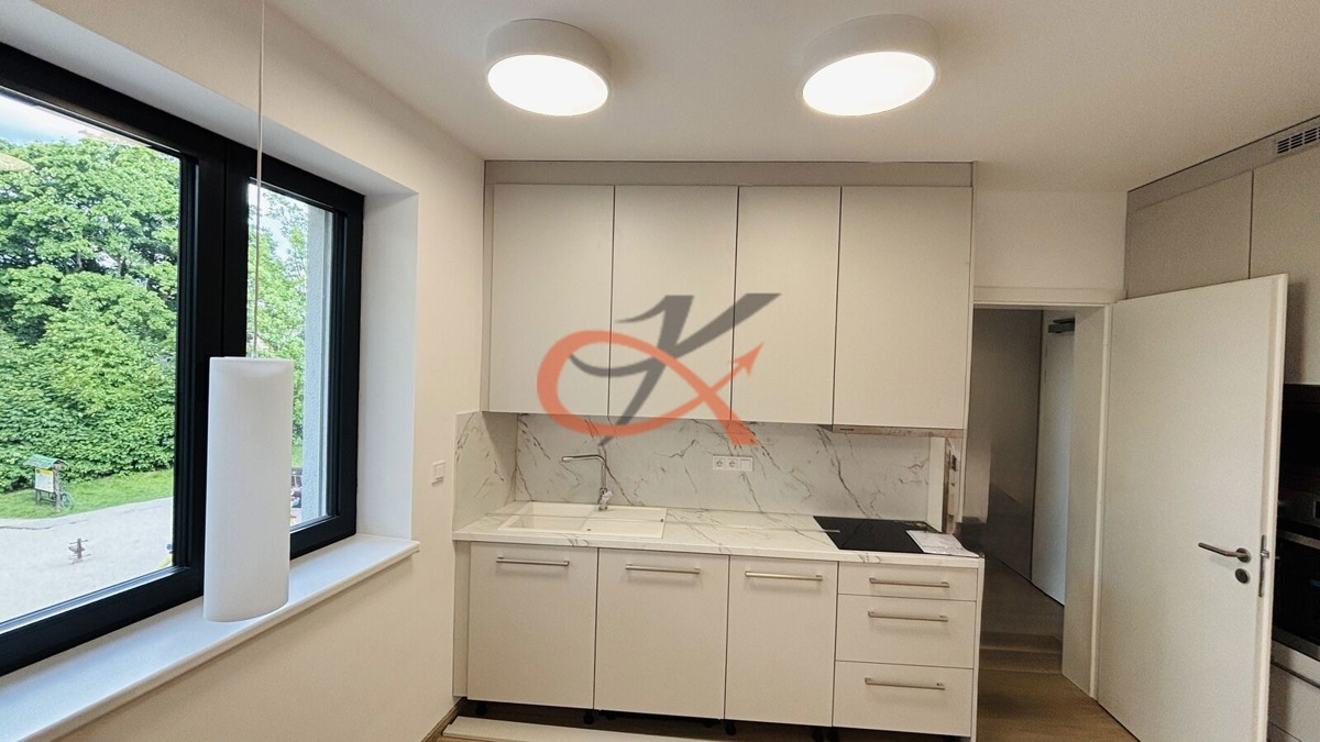 Fotografie 3 - Pronájem bytu · 1+kk · 33 m²
