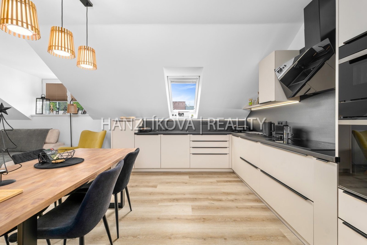 Photo 1 - Apartment for rent · 3+kk · 110 m²