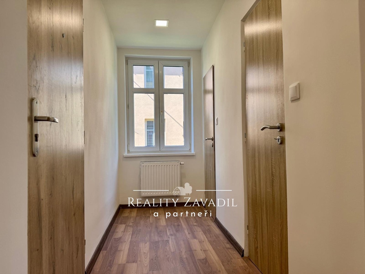 Photo 2 - Apartment for sale · 2+kk · 38 m²