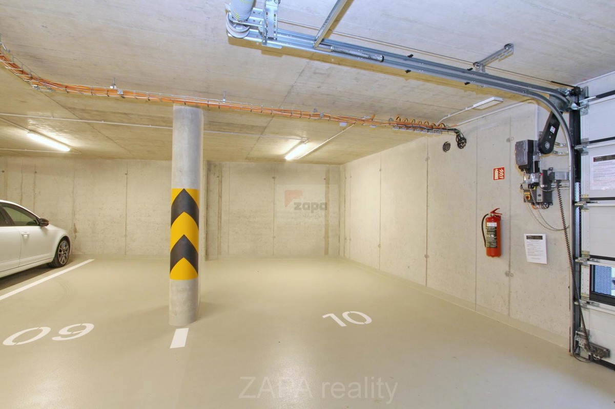 Hình ảnh 1 - Garage cho thuê · 21 m²