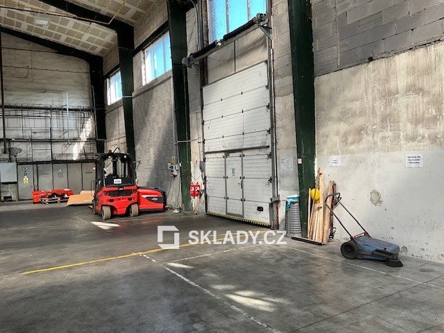 Photo 3 - Commercial property for rent · 1 500 m²