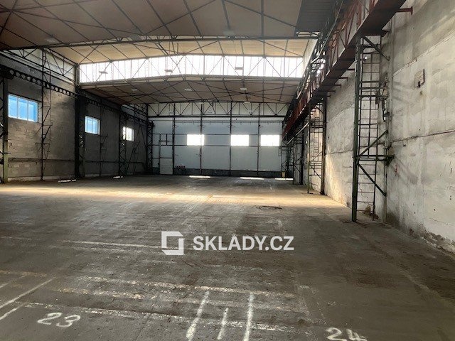 Photo 2 - Commercial property for rent · 2 400 m²