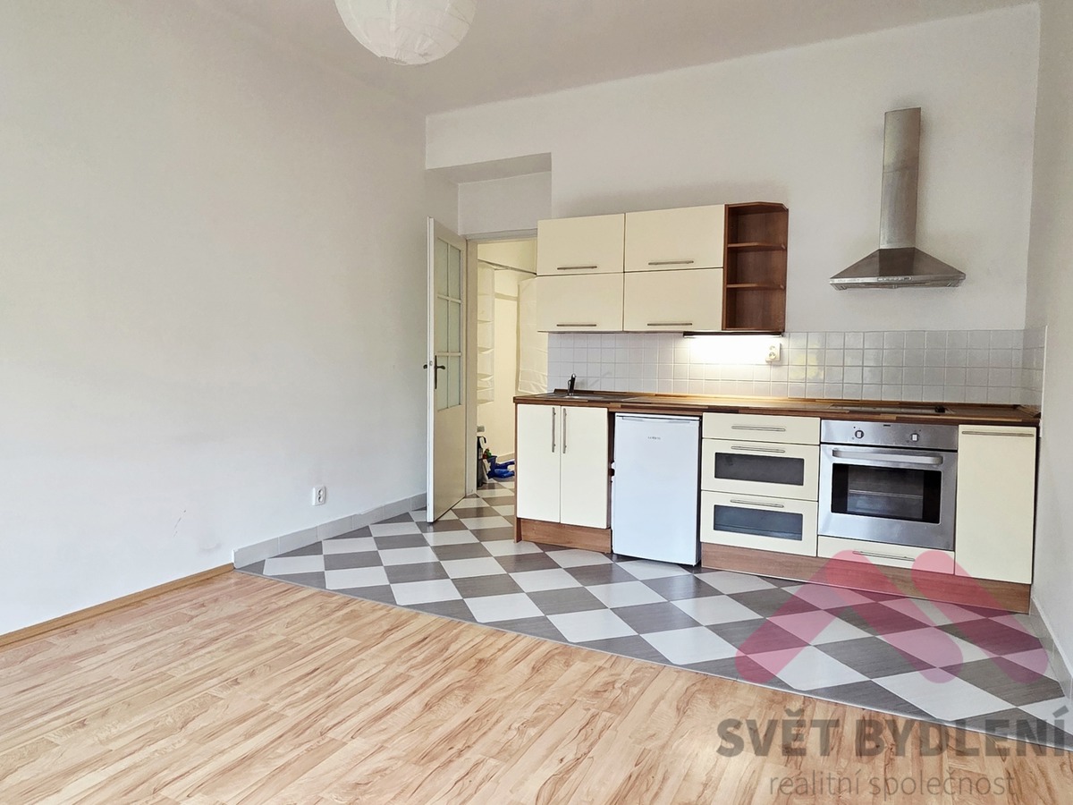 Photo 1 - Apartment for rent · 1+kk · 32 m²