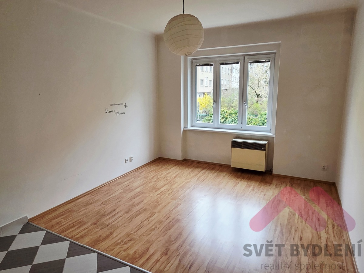 Photo 2 - Apartment for rent · 1+kk · 32 m²