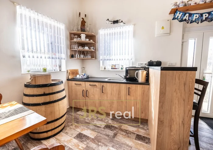 Hình ảnh 2 - Bán hầm rượu · 145 m²