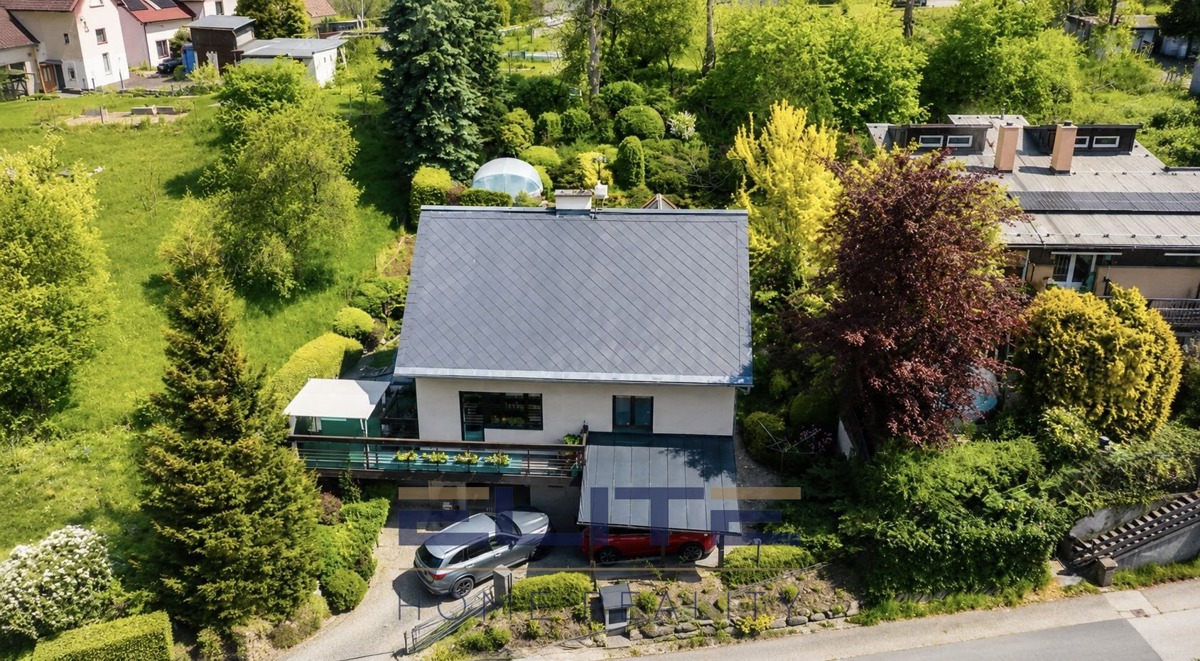 Fotografie 2 - Prodej domu · Rodinný · 214 m² · 5 pokojů