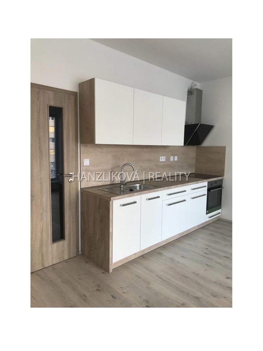 Photo 3 - Apartment for rent · 1+kk · 28 m²