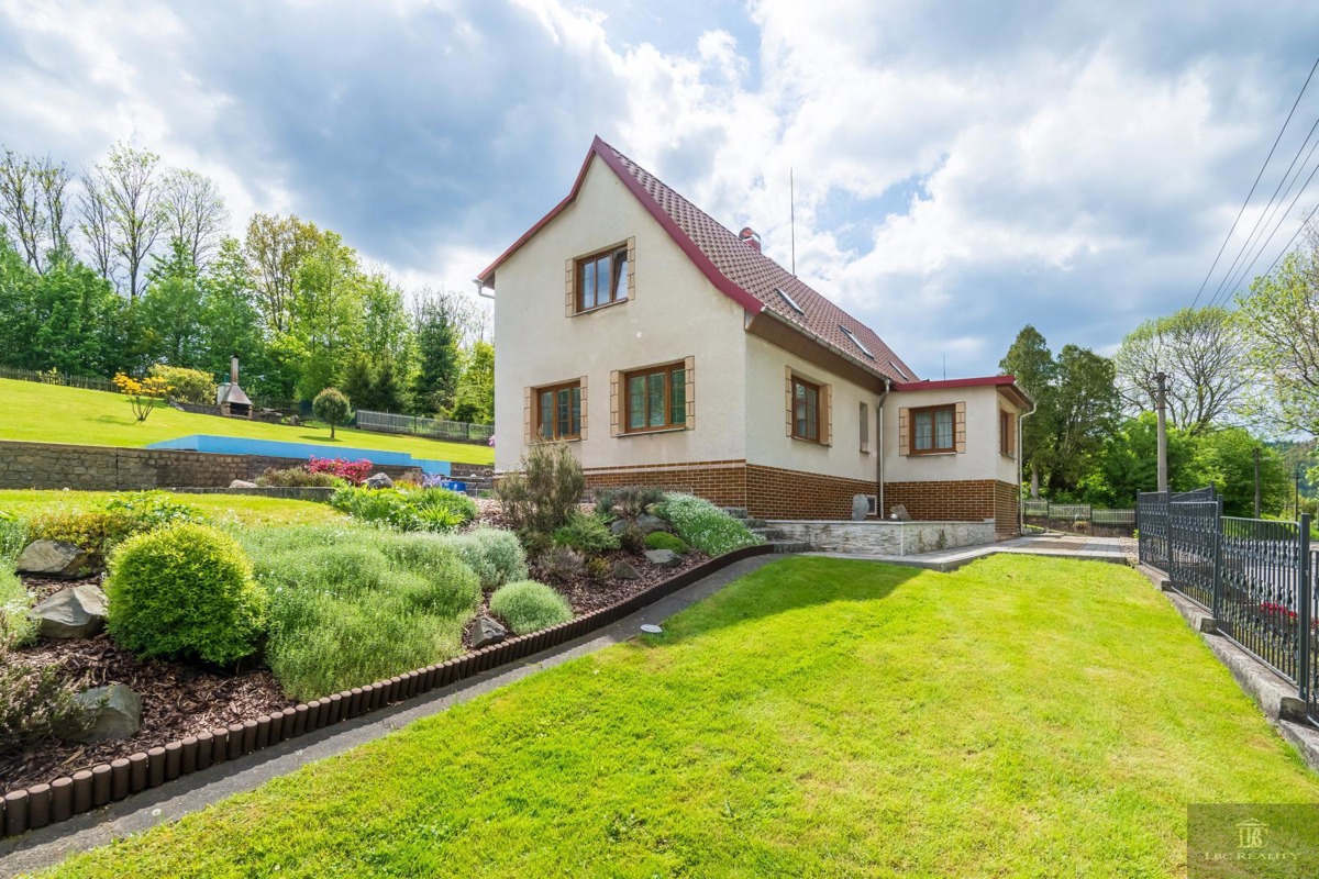 Fotografie 2 - Prodej domu · Rodinný · 237 m²