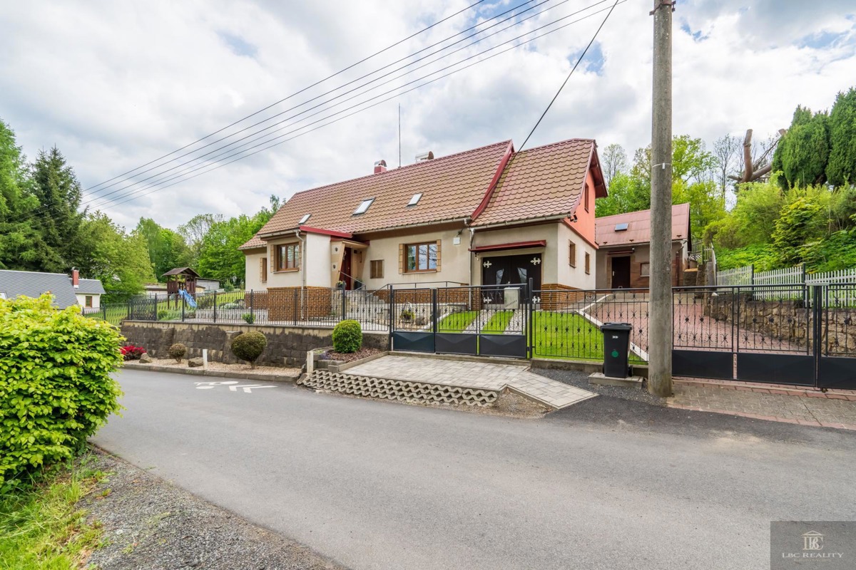 Fotografie 3 - Prodej domu · Rodinný · 237 m²