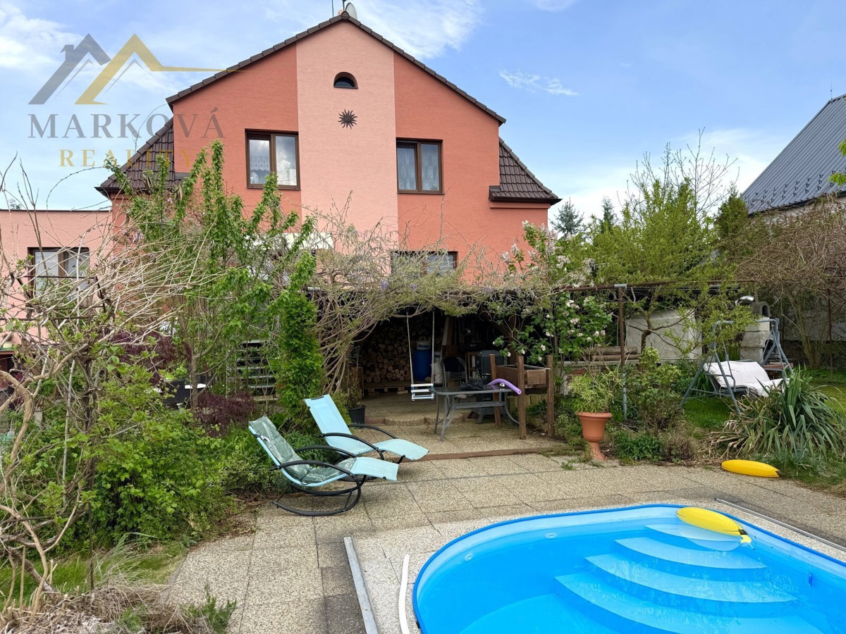 Photo 1 - House for sale · Family house · 234 m² · 5 rooms