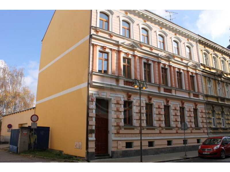 Photo 1 - Commercial property for sale · 350 m²