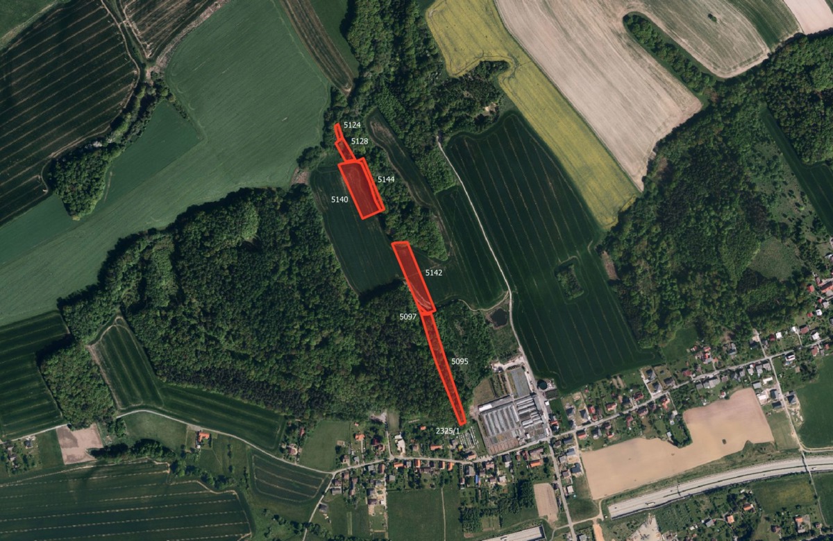 Fotografie 2 - Prodej pozemku · Pole · 40 667 m²