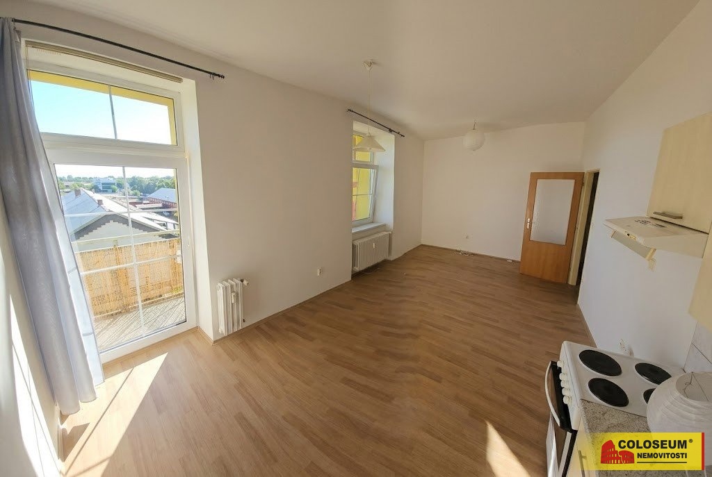 Photo 1 - Apartment for rent · 1+kk · 32 m²
