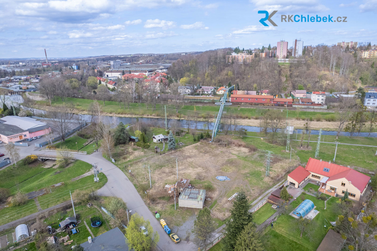 Fotografie 3 - Prodej pozemku · Komerční · 700 m²