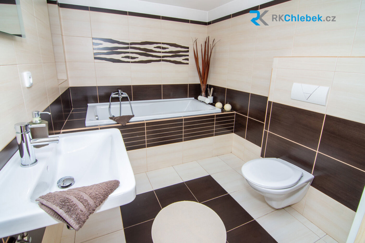 Фото 4 - Продажа дома · Семейный дом · 105 m² · 4 комнаты