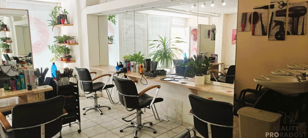 Photo 1 - Commercial property for rent · 7 m²