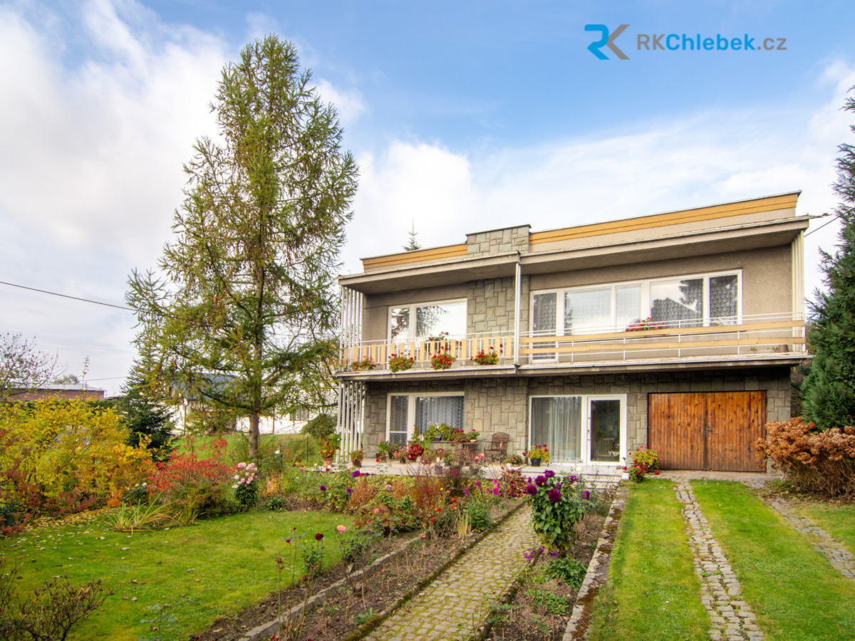 Photo 1 - House for sale · Family house · 254 m² · 5 rooms