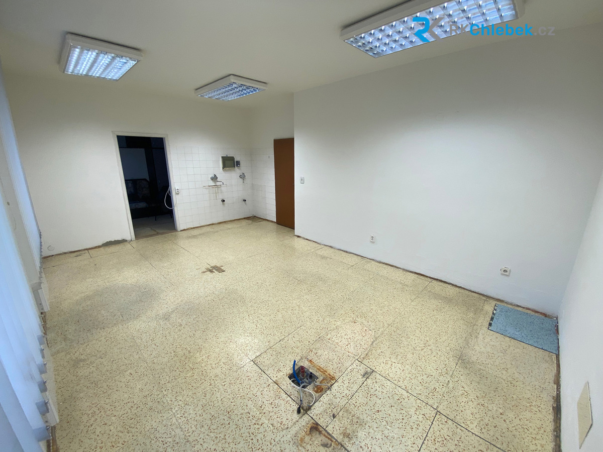 Photo 3 - Commercial property for rent · Doctor's office · 53 m²