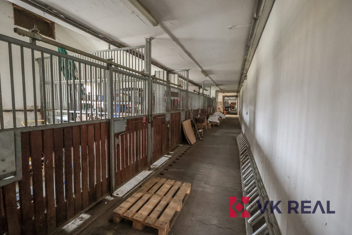 Fotografie 4 - Prodej komerční nemovitosti · 7 232 m²
