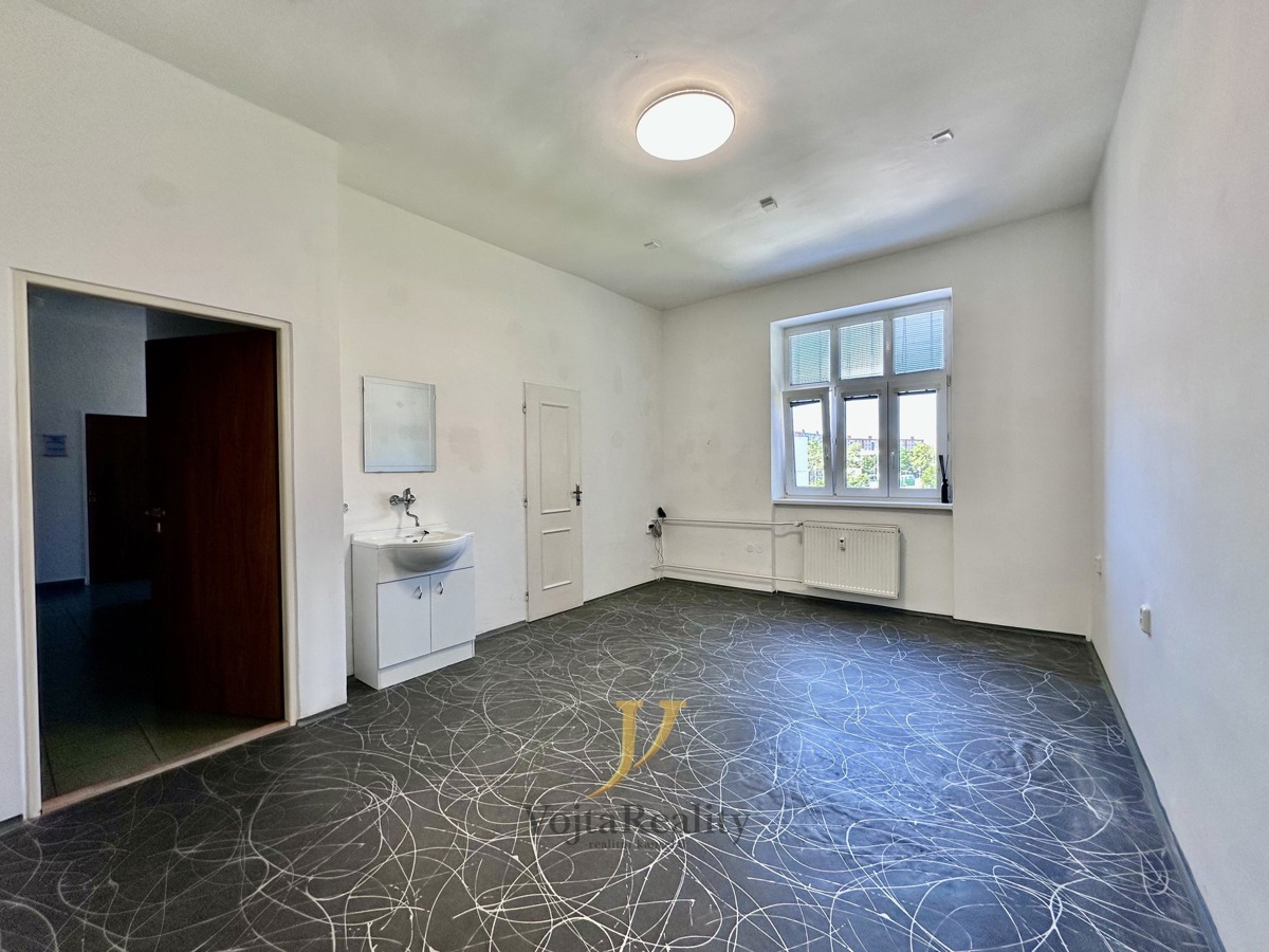 Photo 2 - Commercial property for rent · Office · 18 m²